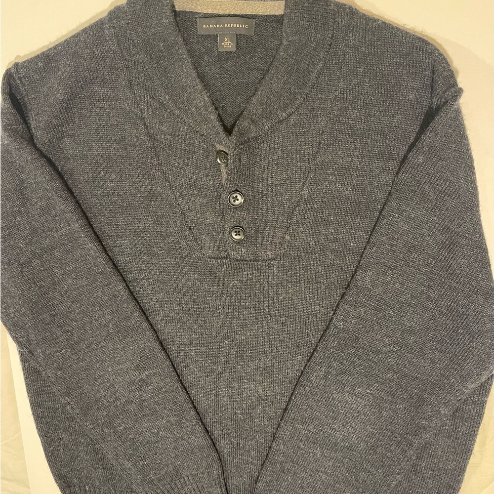 Banana Republic Charcoal V-Neck Men's XL Sweater